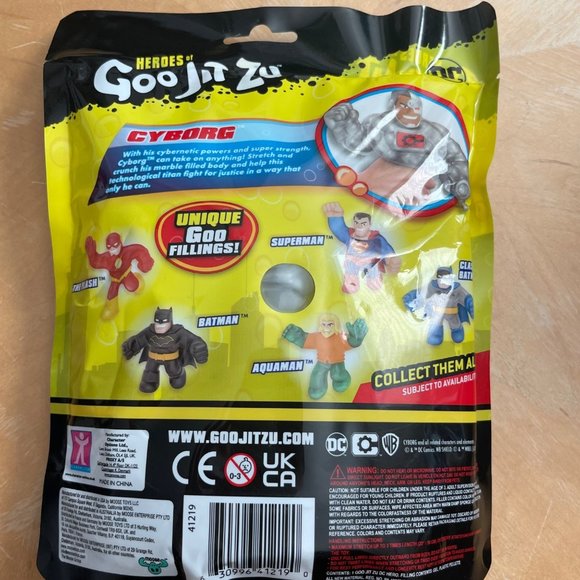 Heroes of Goo Jit Zu Cyborg Super Crunchy & Stretchy DC Comics New 2021 - Picture 3 of 4